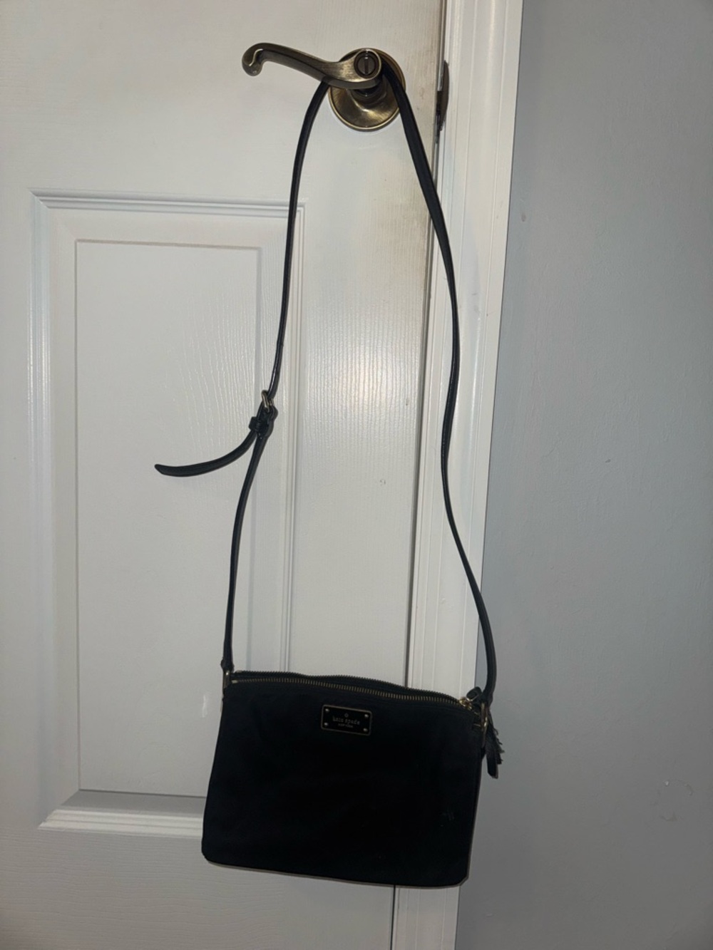 kate spade black crossbody bag with adjustable strap